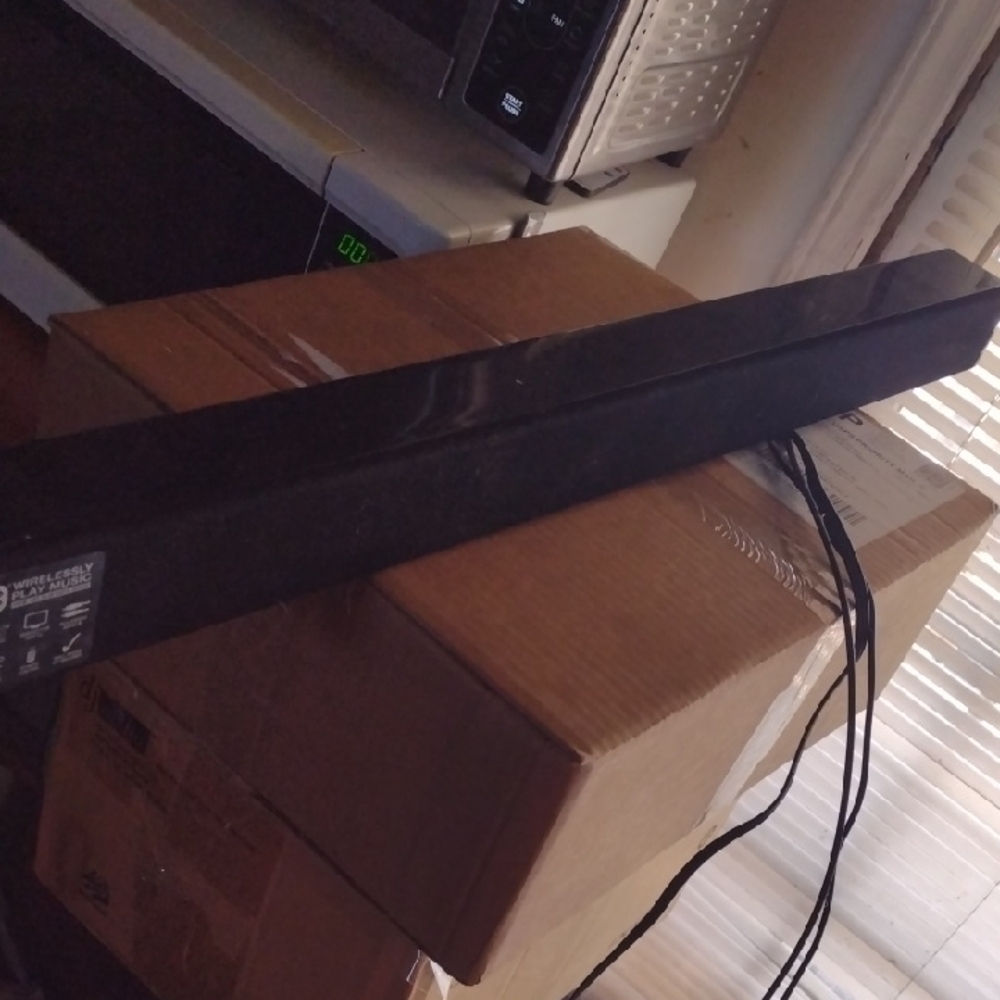 Black Soundbar Speaker 33"